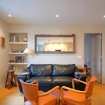 Beautiful And Bright Apartment Near Eiffel Tower